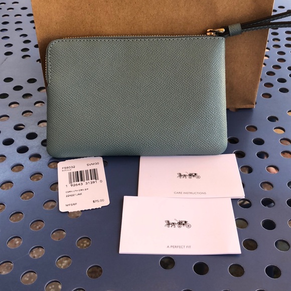 Coach Baby Blue Wristlet NEW $75 Wallet Cloud - Picture 5 of 6